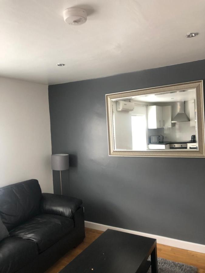 Modern Apartment In Trendy Dalston London Exteriör bild